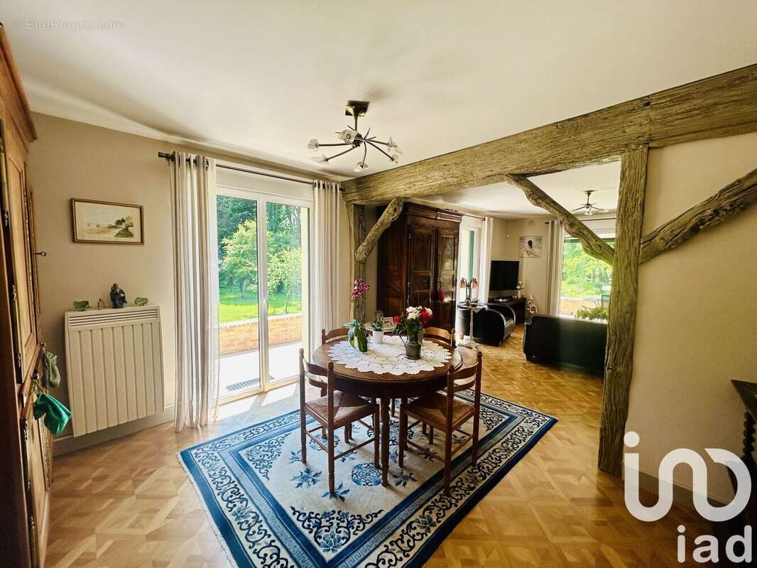 Photo 2 - Maison à LA CHAPELLE-JANSON