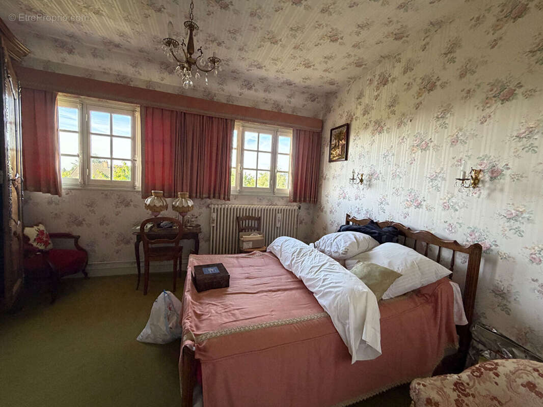 Brou proche centre, 5 chambres - photo 4