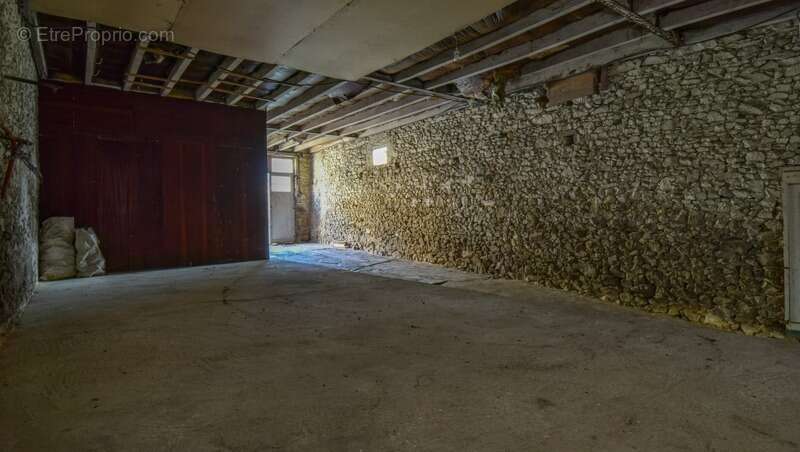 Maison à SAINT-DENIS-D&#039;ANJOU