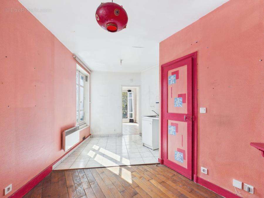 Appartement à PARIS-18E