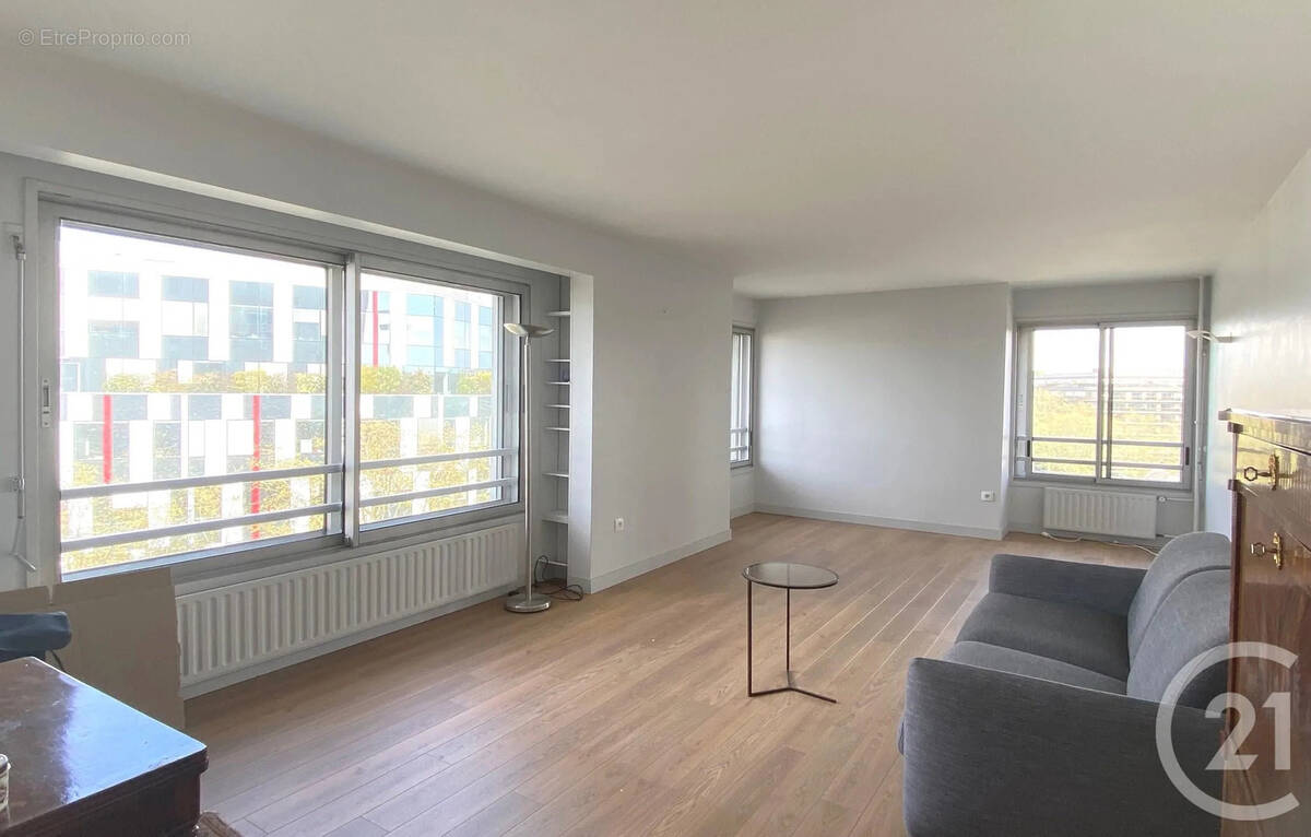 Appartement à NEUILLY-SUR-SEINE