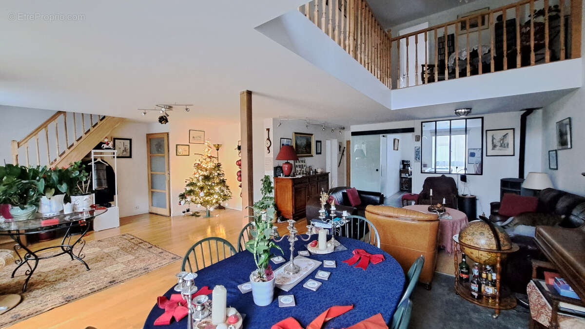 Maison à MANZAT