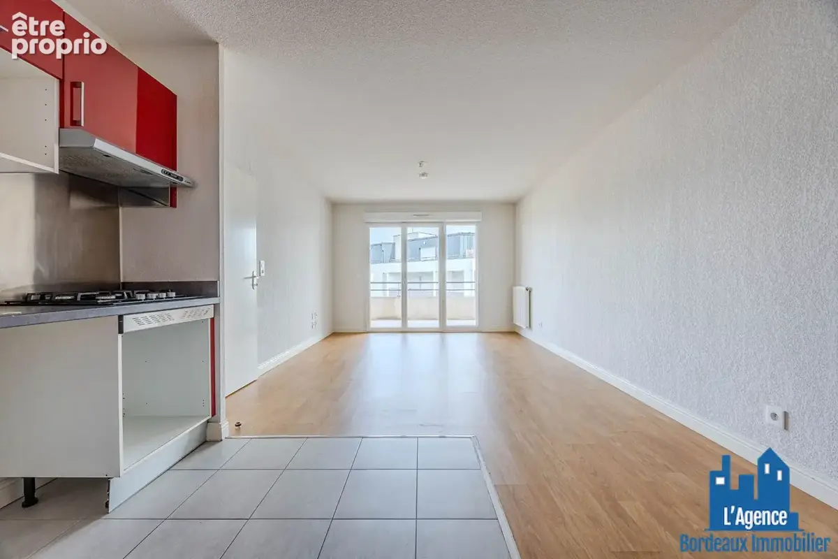 Exclusivité ! villenave d'ornon - appartement type 2 d'environ 41 m² avec un balcon de 14 m² + place de parking couverte. benoît - photo 2