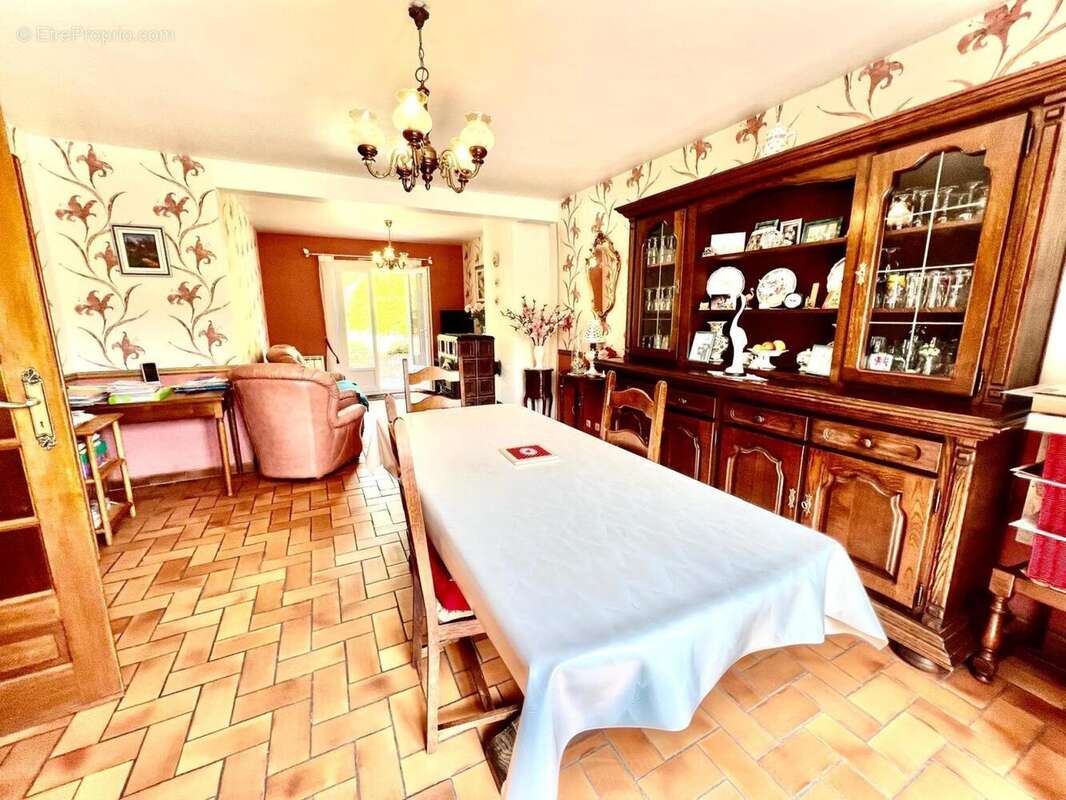 Photo 4 - Maison à VILLENEUVE-SUR-YONNE