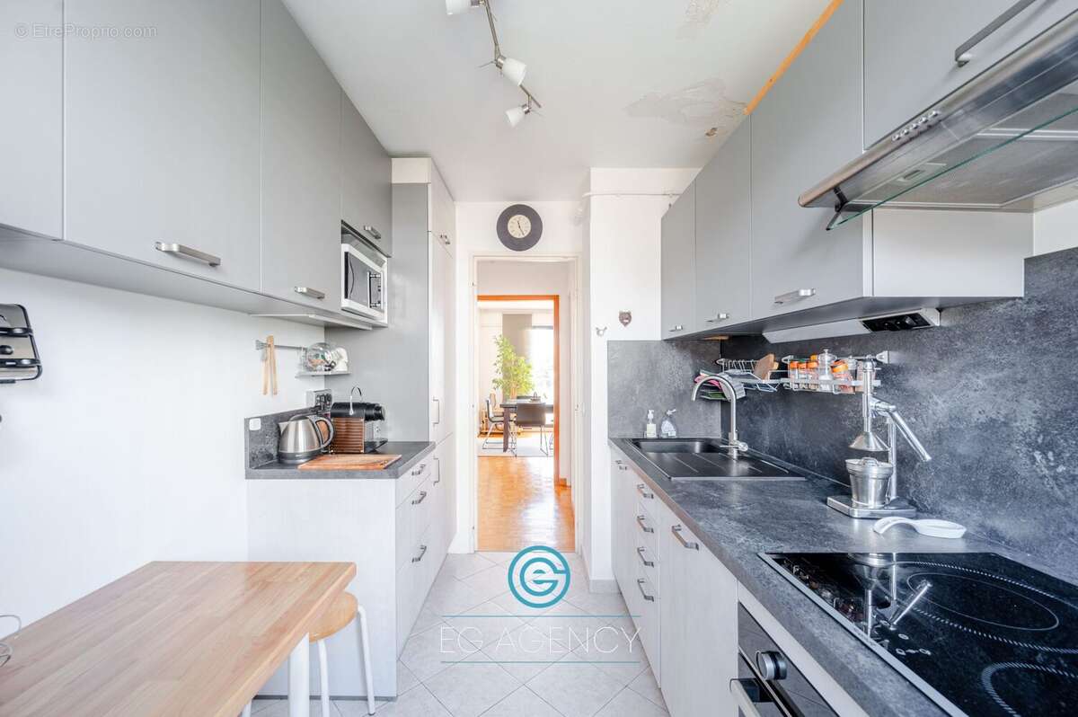 Appartement à MARSEILLE-9E