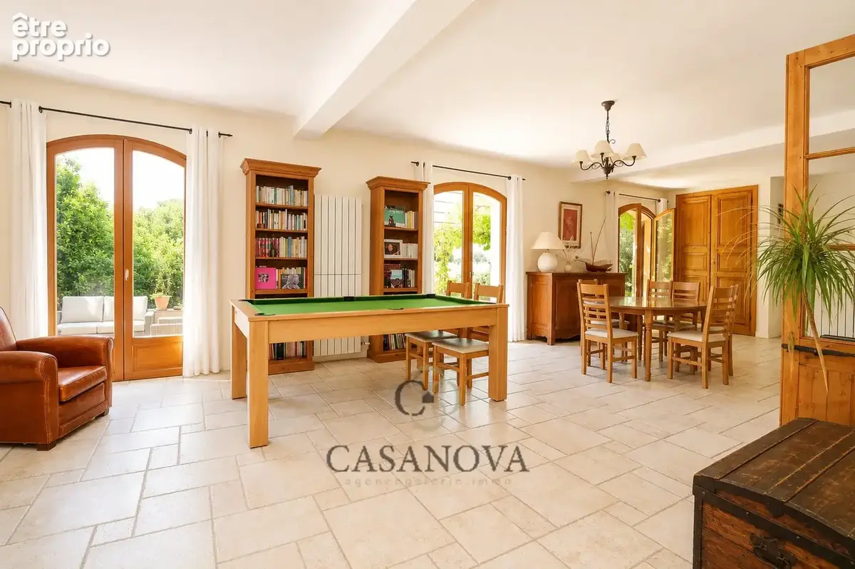 Mont Valat, bastide 196 m², vue dégagée, piscine, double garage - Sommières, entre Nimes et Montpellier. - photo 23
