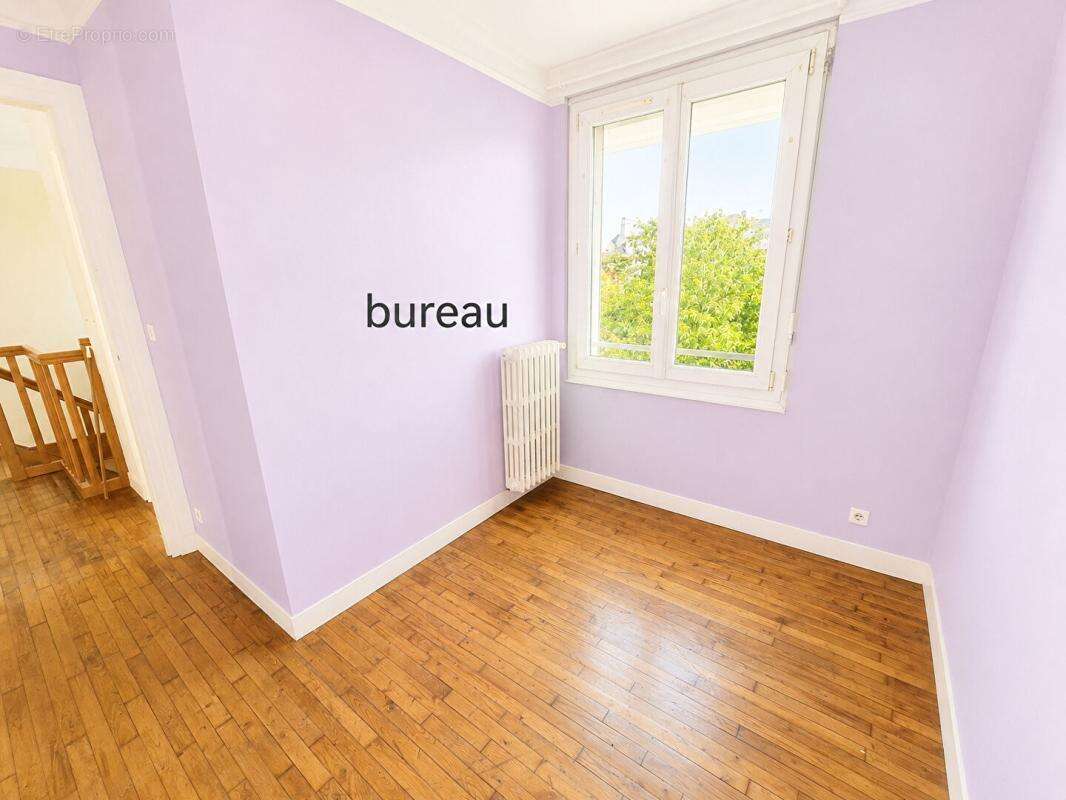Maison de 82 m2 avec véranda chauffée de 17 m2 - jardin - garage aménageable - impasse  tres calme - photo 14