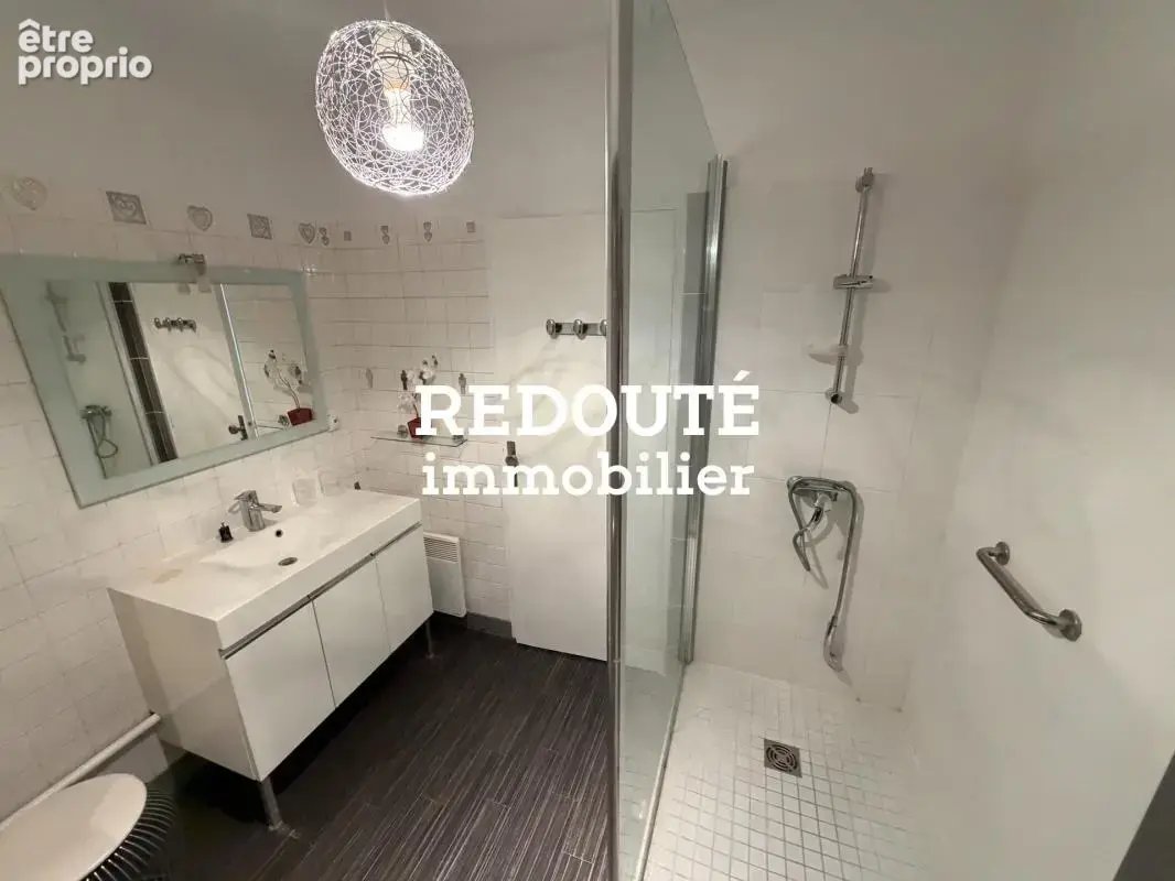 Reims - centre ville - appartement t5 , balcon, box - photo 9