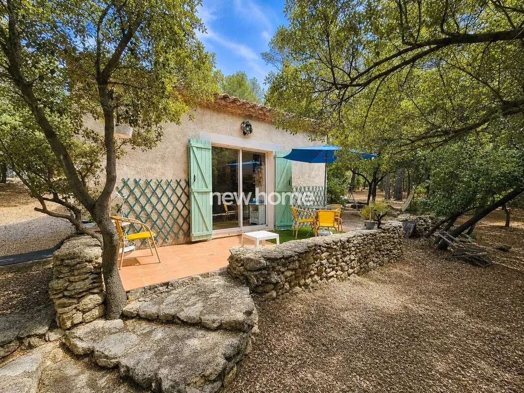 Élégante propriété de caractère avec très belle vue, piscine et gîte indépendant - photo 27