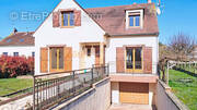 Maison à CORQUILLEROY