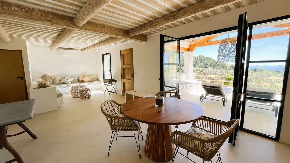 Maison à SEILLANS