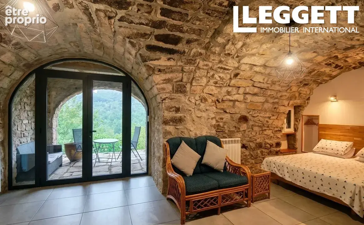 Magnifique grand Mas en pierre du pays de 300 m² dans le sud de l'Ardèche - photo 8