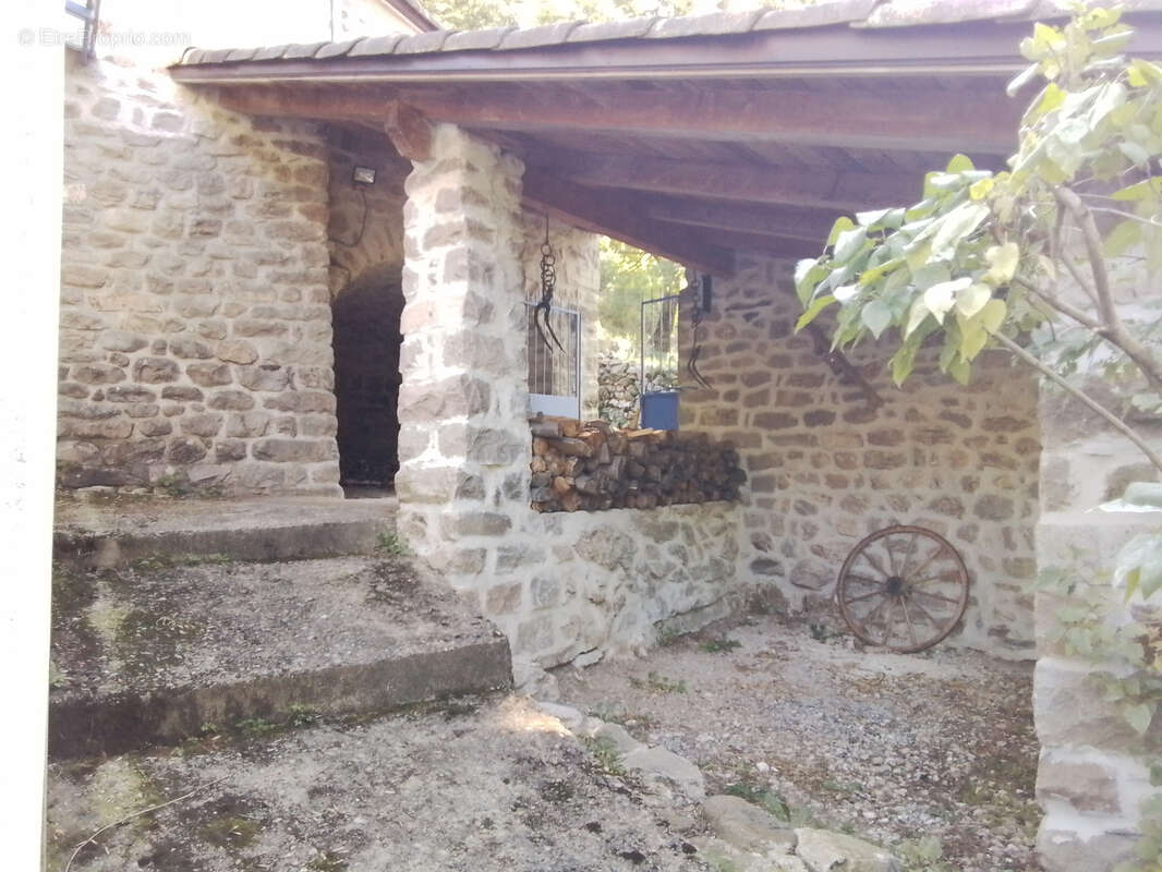 Maison à ANTRAIGUES-SUR-VOLANE