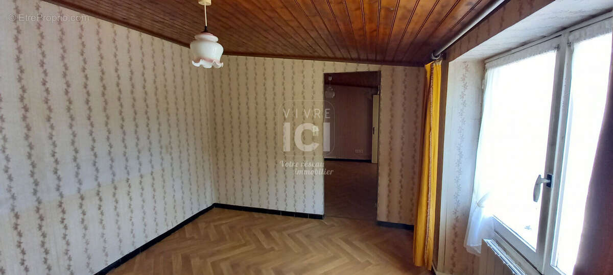 Maison à CHAUVE