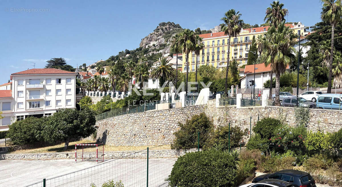 Appartement à HYERES