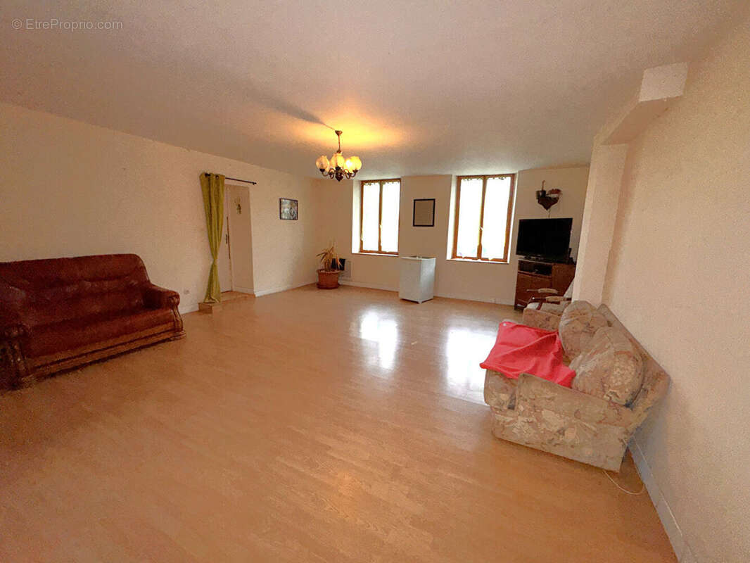 Maison à SILLY-EN-GOUFFERN