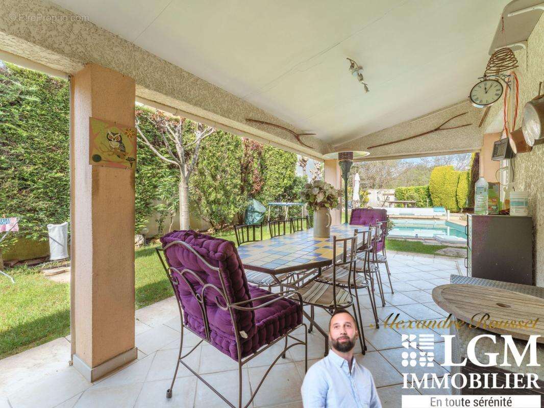  Villa contemporaine de plain-pied avec piscine chauffée et prestations haut de gamme - photo 9