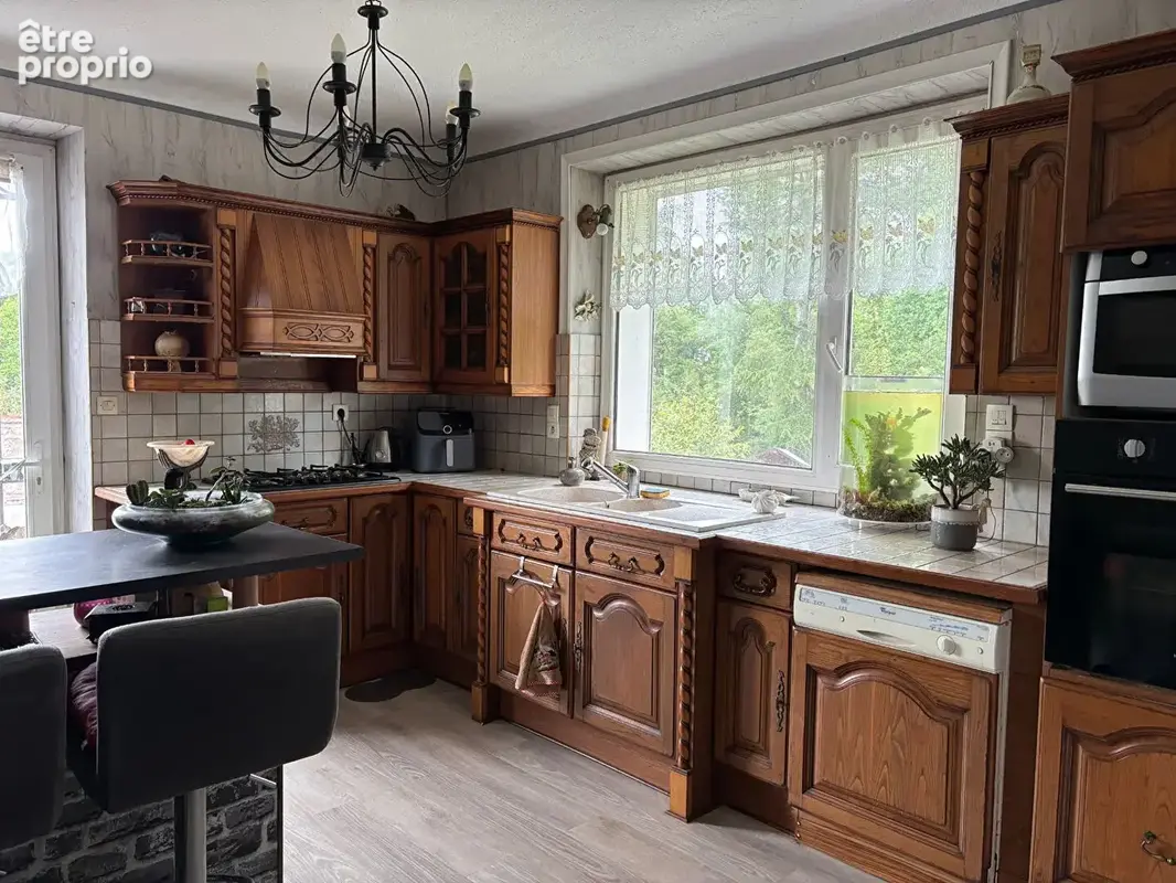 A vendre Locminé, maison de maître de 120m², 3 chambres, sur un terrain 8260m² - photo 7