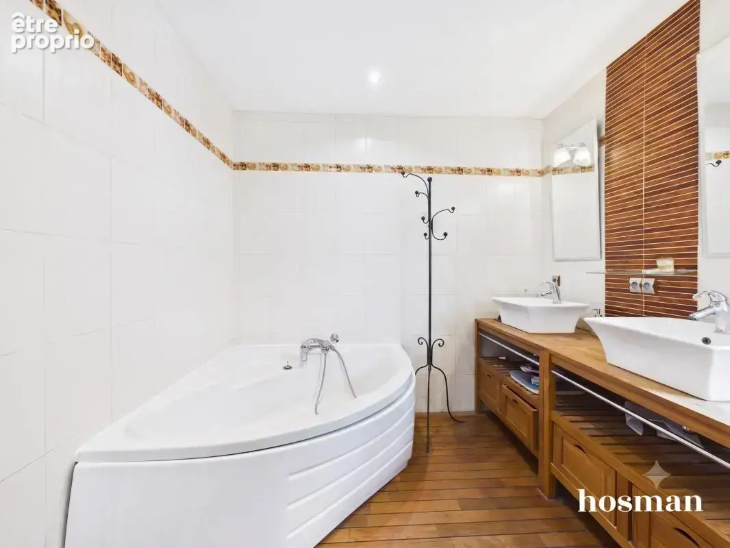 Belle Maison de caractère - 320 m2 habitable - 650 m2 de parc arboré - Coeur de ville - photo 7
