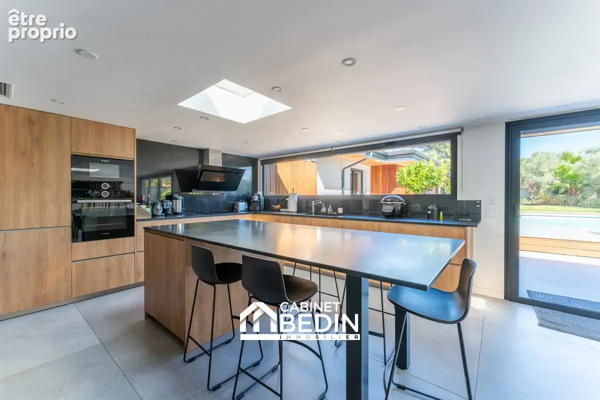 Maison 6 pièces 174 m² à vendre à Pessac (33600) - photo 2