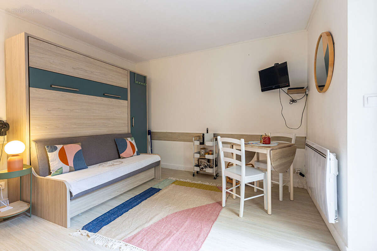 Agence immobiliere laforet - exclusivite - "ceropegia" et "clivia" -  annecy - hyper centre-ville - immeuble en vente avec 2 stu - photo 4