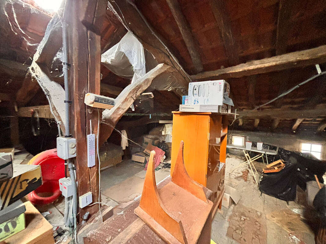 Maison à PRAT-BONREPAUX