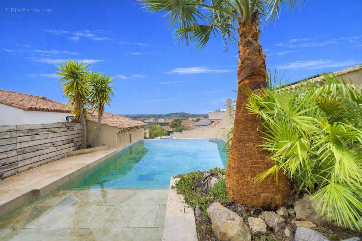 Maison à VILLEVEYRAC