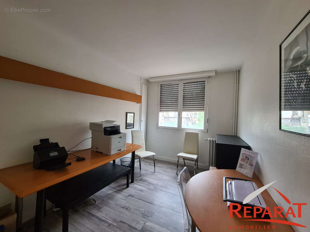 Commerce à BRIVE-LA-GAILLARDE