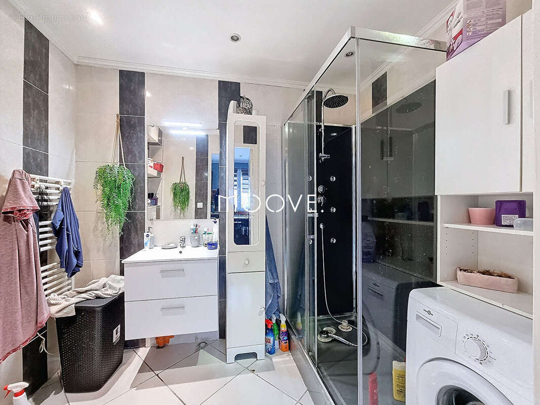 Maison à PETIT-COURONNE