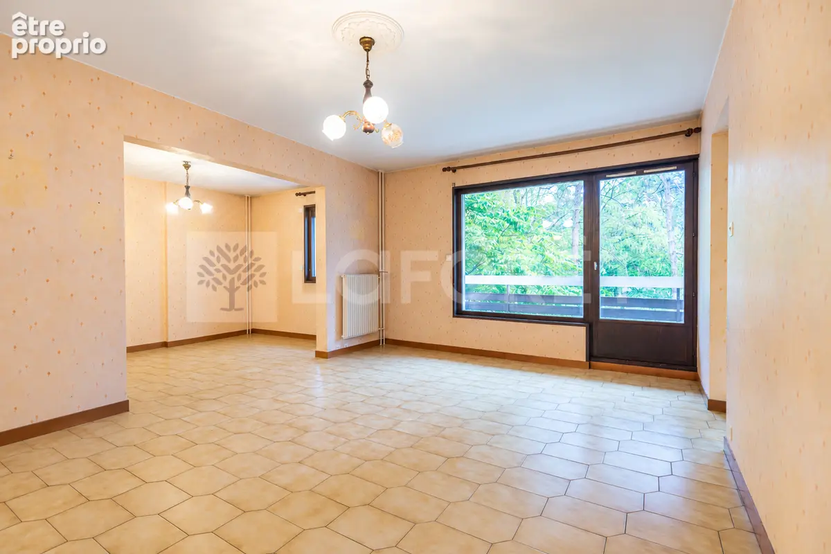 Agence immobiliere laforet - annecy - seynod - "gazebo" - appartement t4 de 81,93m² - balcon expose sud - cave - traversant - photo 2