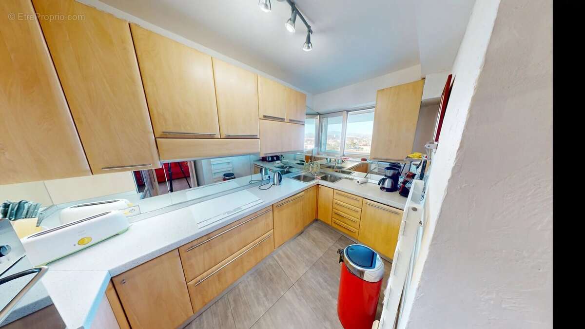 Appartement à VILLENEUVE-LOUBET