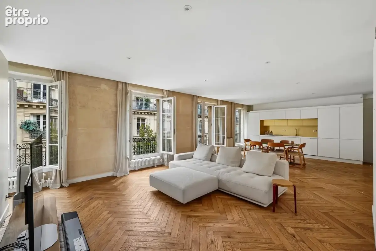 Paris 4 - Rue du Trésor - Superbe appartement de 5P - 3CH - 121 m2 avec cave - photo 3