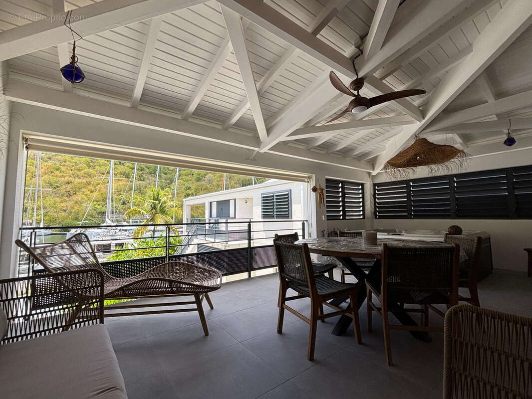 Duplex vue marina avec jacuzzi — Anse Marcel - photo 16