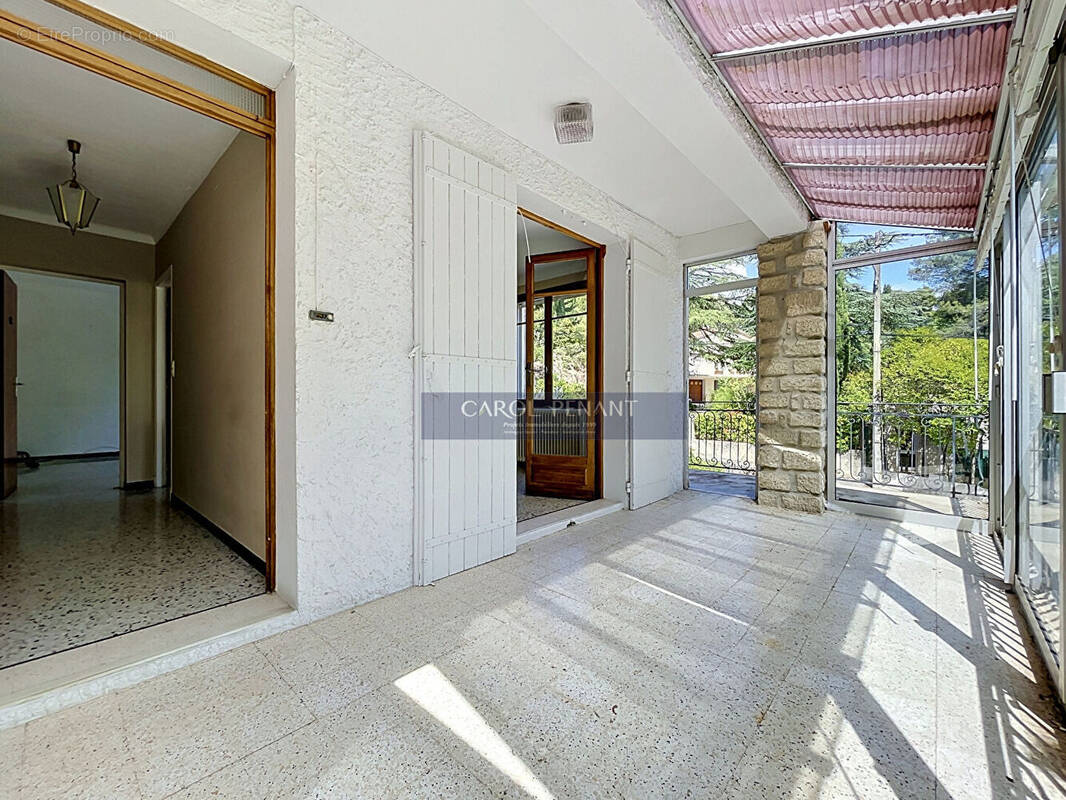 Appartement à BEAUMES-DE-VENISE
