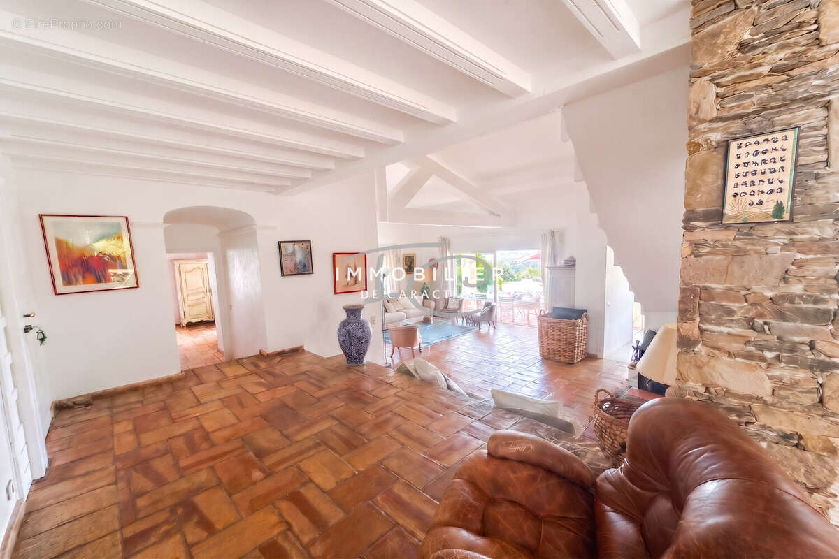 Maison 175 m² à Cavalaire-Sur-Mer  - photo 5