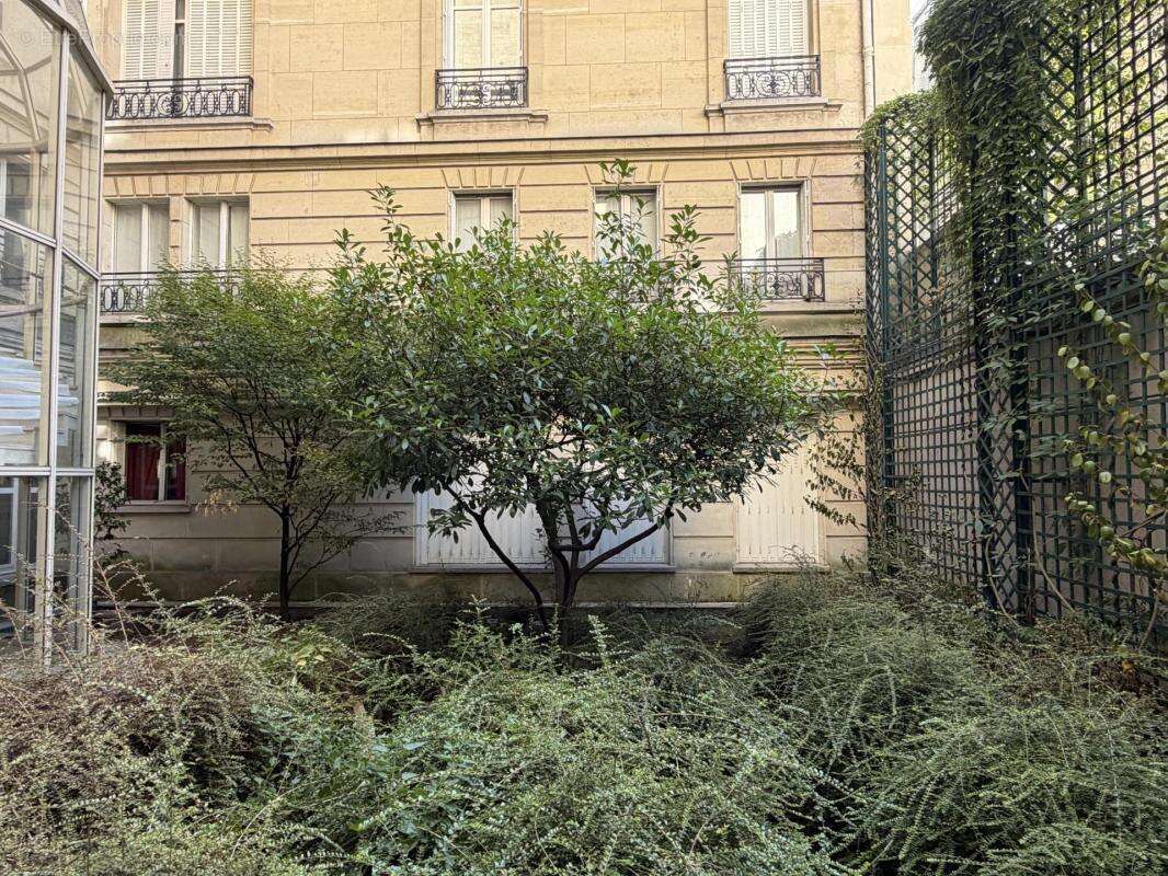 Bureaux de 218 m2 - Paris 8ème proche Champs-Élysées - photo 4