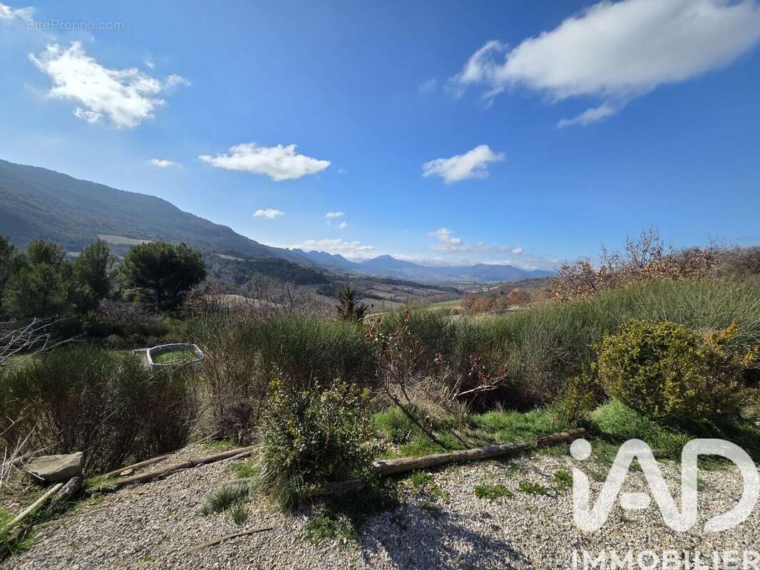 Maison 96 m² à Saint-Sauveur-Gouvernet  - photo 2