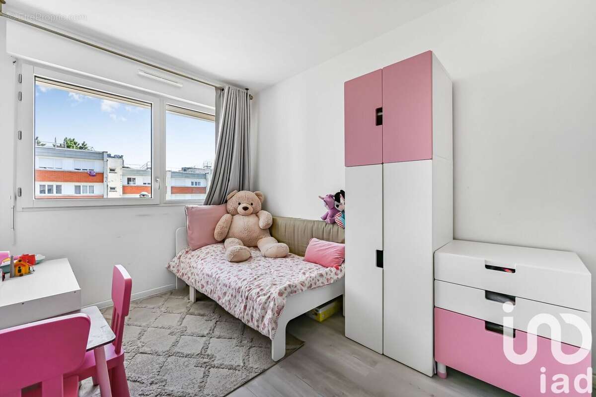 Photo 9 - Appartement à NANTERRE