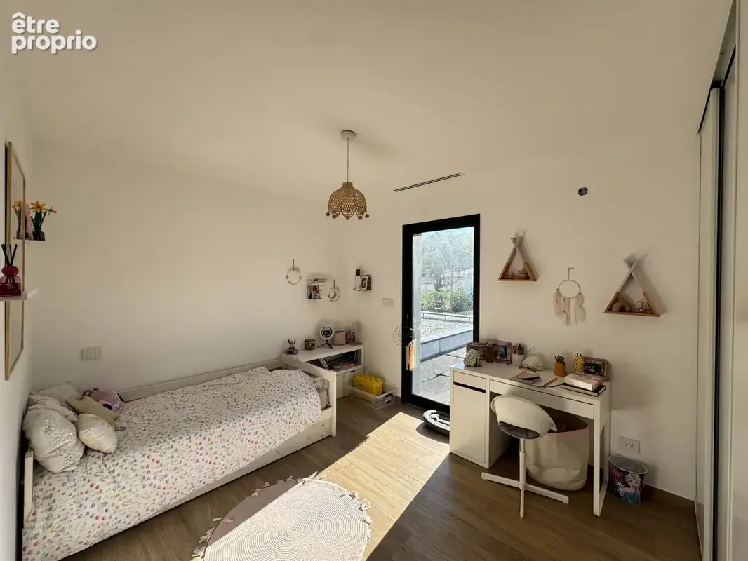 Maison contemporaine   177.58 m2   5 chambres   Piscine   Châteauneuf-sur-Isère - photo 12