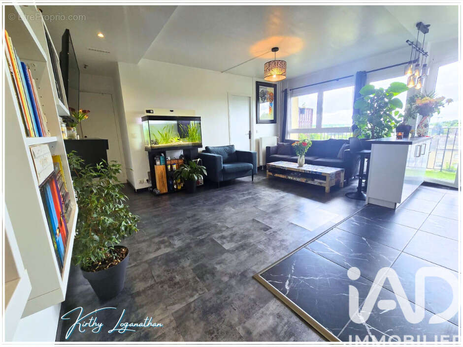 Photo 2 - Appartement à VIRY-CHATILLON