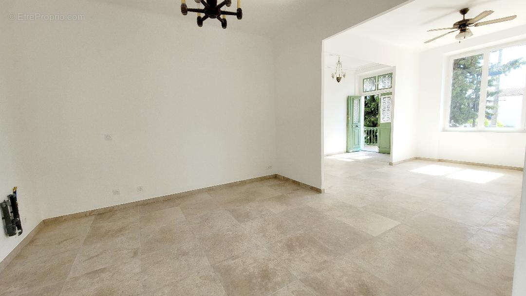 Maison à ORANGE
