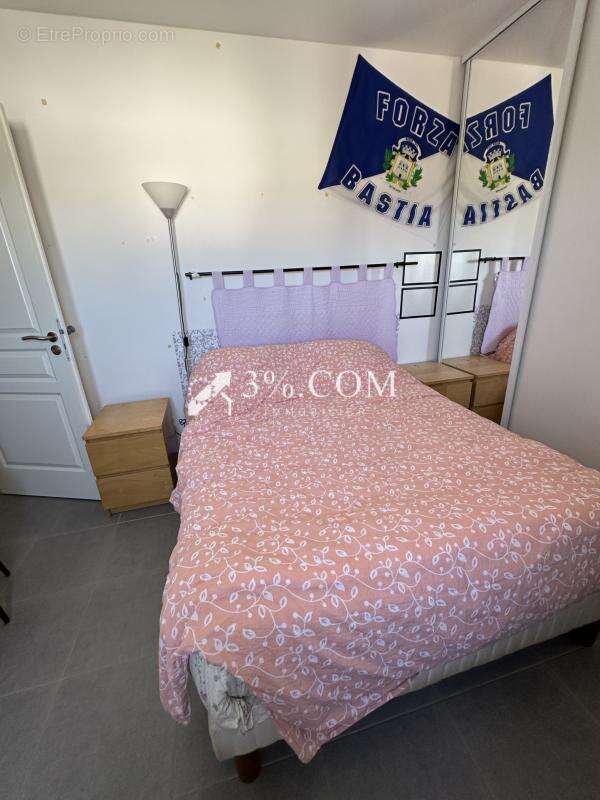 Appartement T2 meublé et équipé avec terrasse et local réser - photo 8
