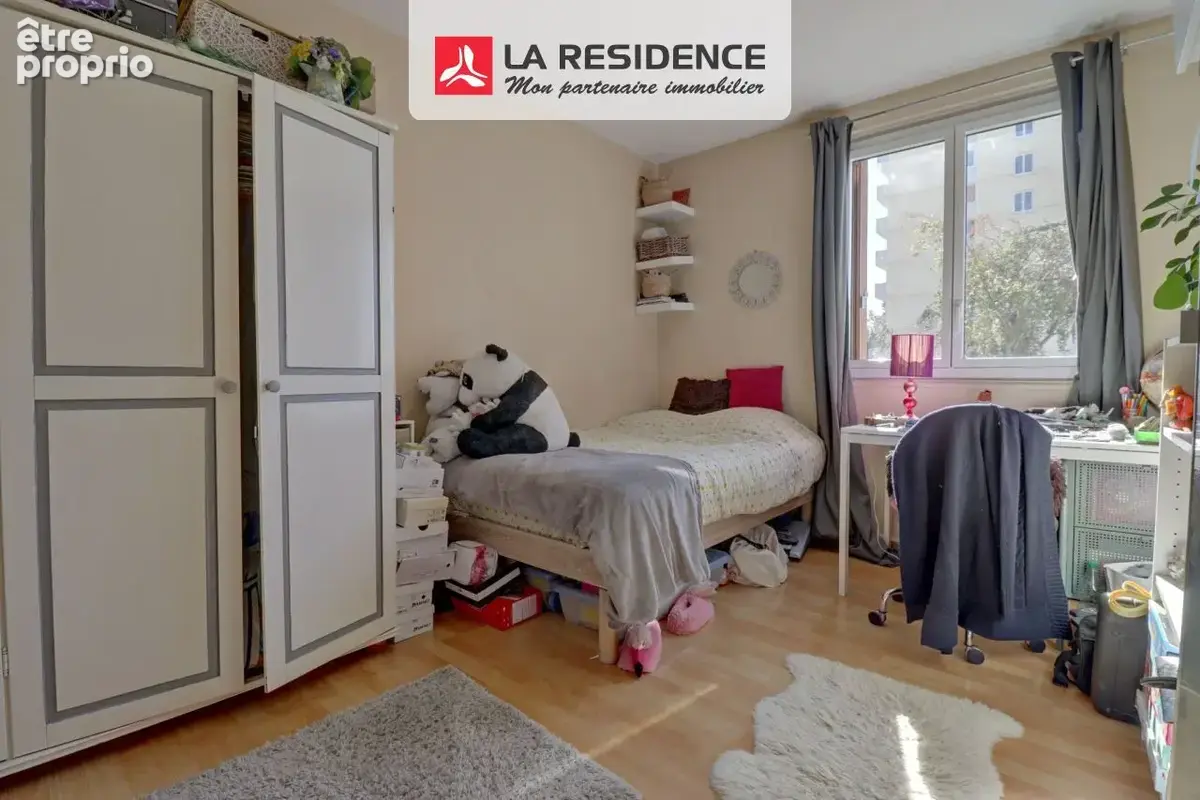Appartement 4 pièces 69 m² à vendre à Poissy (78300) - photo 8