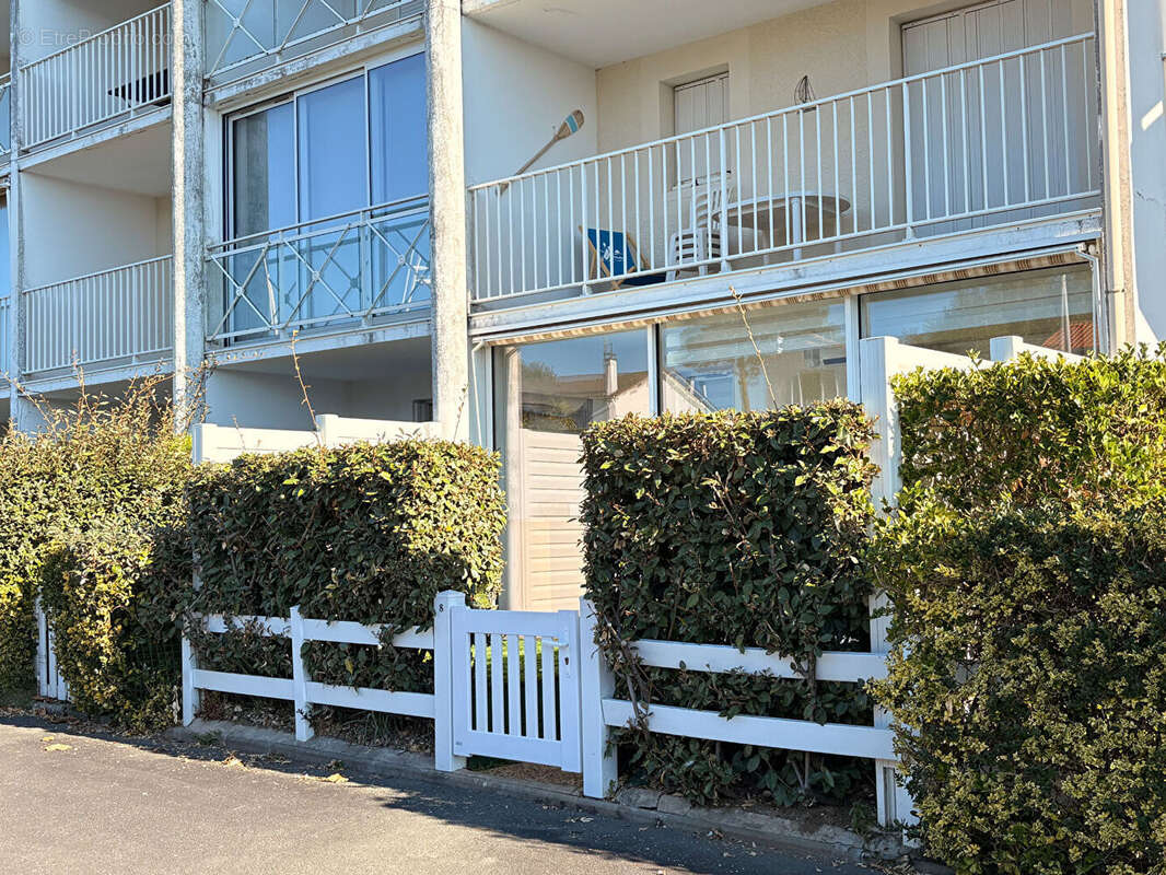 Appartement à VAUX-SUR-MER