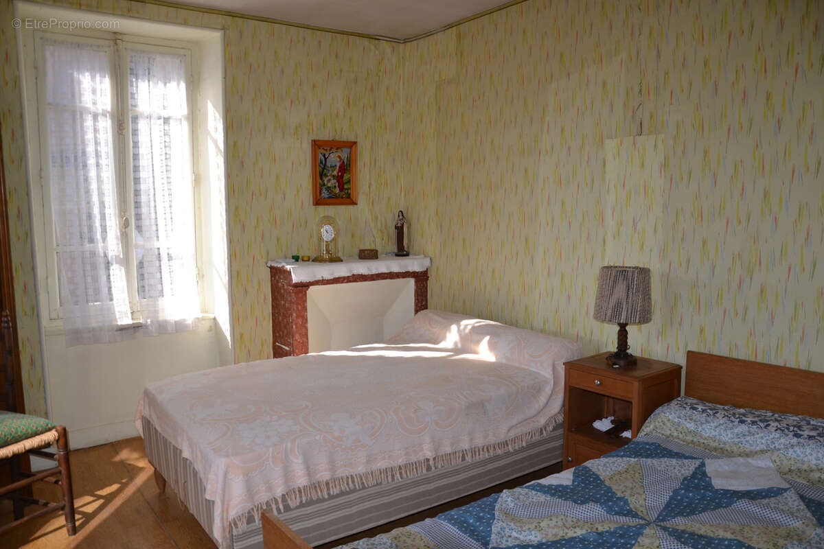 Belle maison de ville de 160 m2 bien située à fort potentiel - photo 15