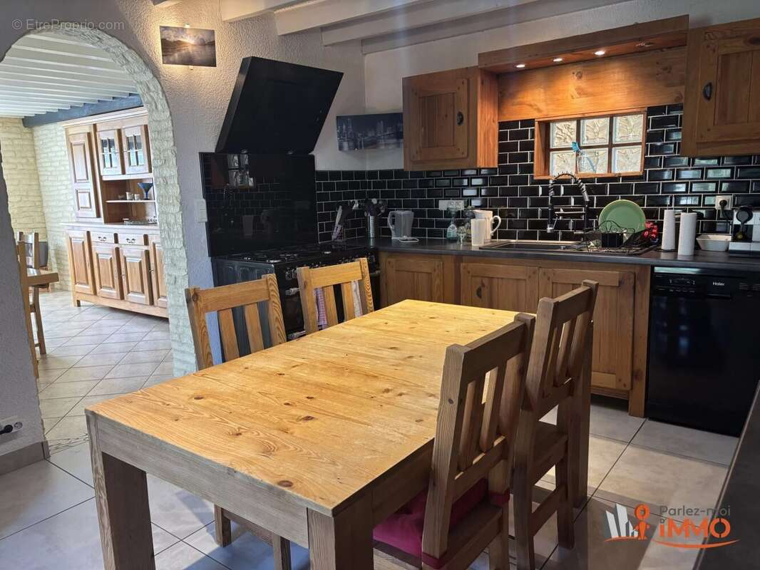 Maison à MONTVERDUN