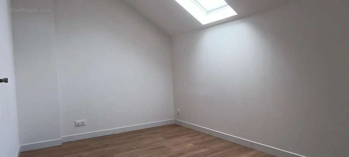 Maison à BAZOUGES-LA-PEROUSE