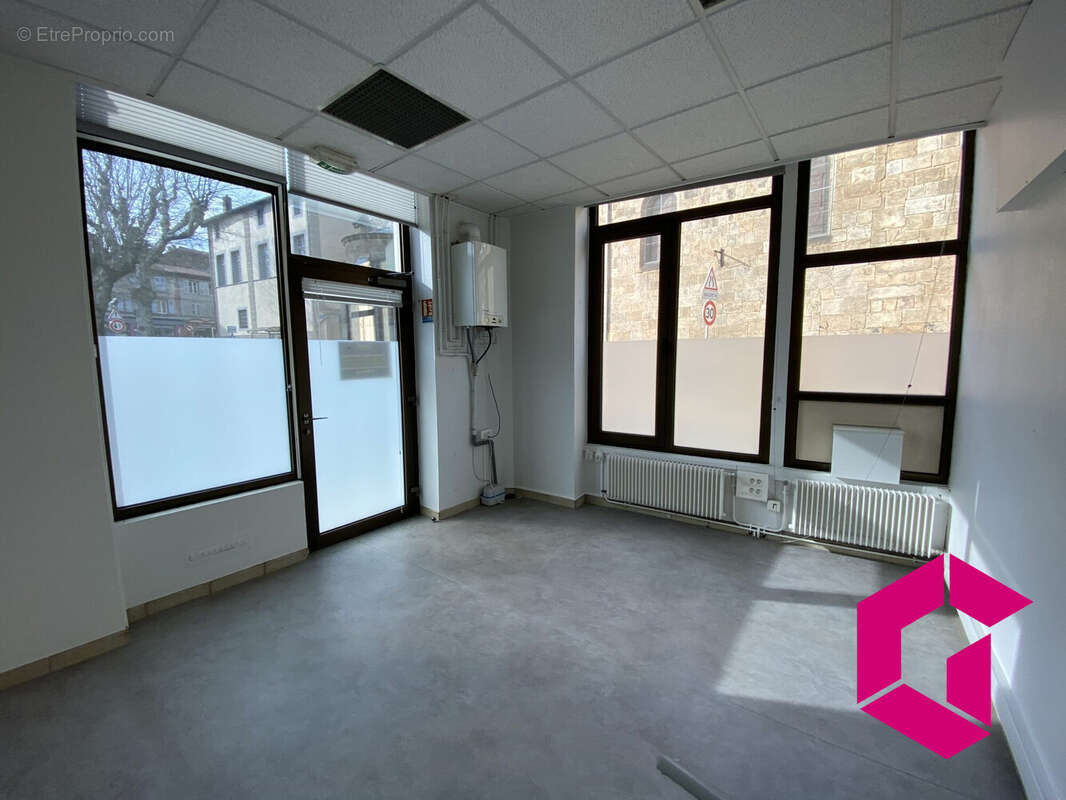 Commerce à BOURG-ARGENTAL