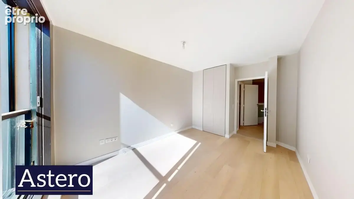 Duplex avec jardin privatif et ascenseur 121 m2 3 pièces - Étangs de Corot - Ville-d'Avray - photo 11