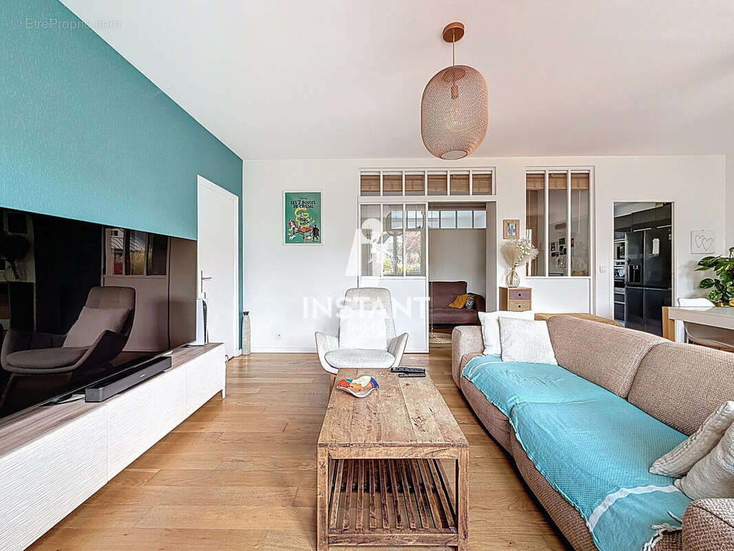 Appartement à LE PERREUX-SUR-MARNE